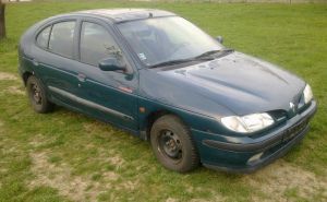 Rozpredám Renault Megane I 1,6i 55kw a coupe 2,0i 8v rv. 1996